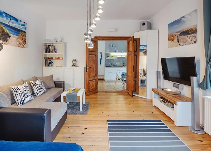 Obroncow Westerplatte 8, Sun & Snow