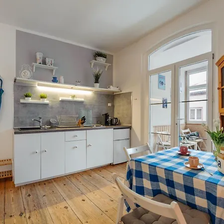 Obroncow Westerplatte 8, Sun & Snow * ソポト