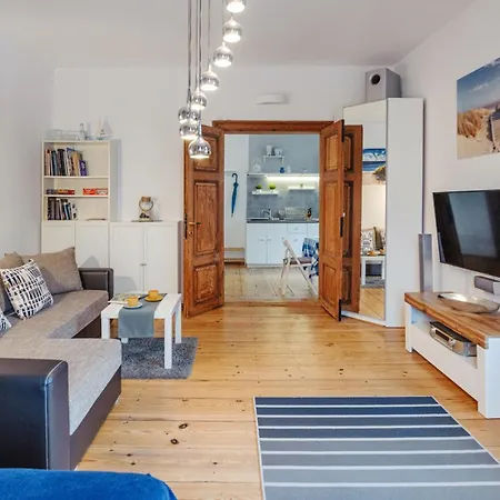 Obroncow Westerplatte 8, Sun & Snow