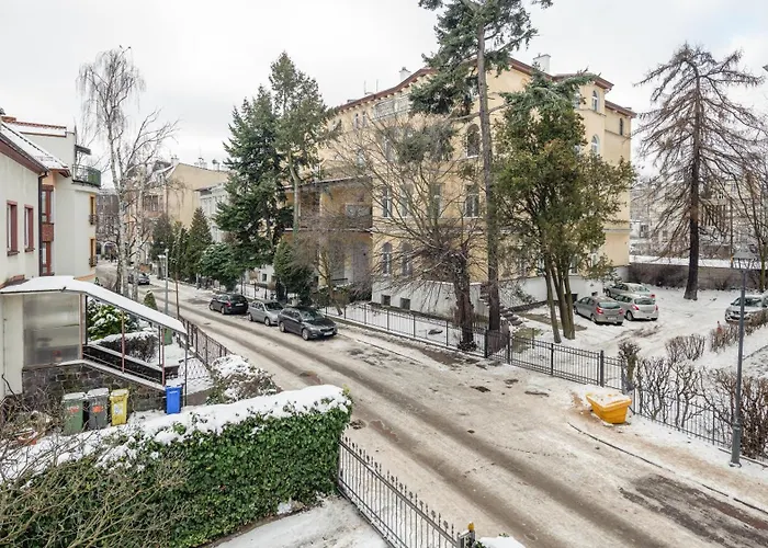 Apartment Obroncow Westerplatte 8, Sun & Snow *